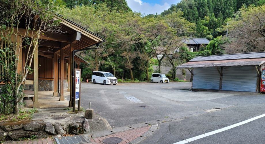 調音の滝の駐車場